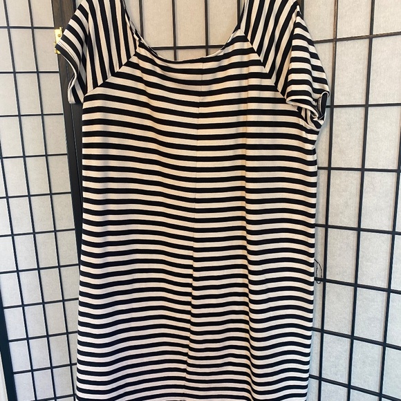 Plus Size - Betsey Johnson Off Shoulder Dress - Picture 7 of 8